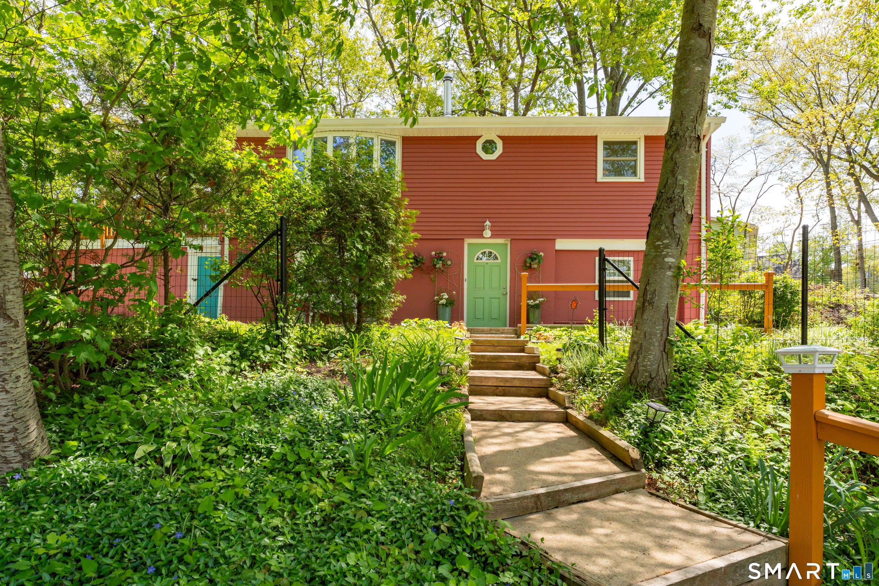 675 Bradley Street