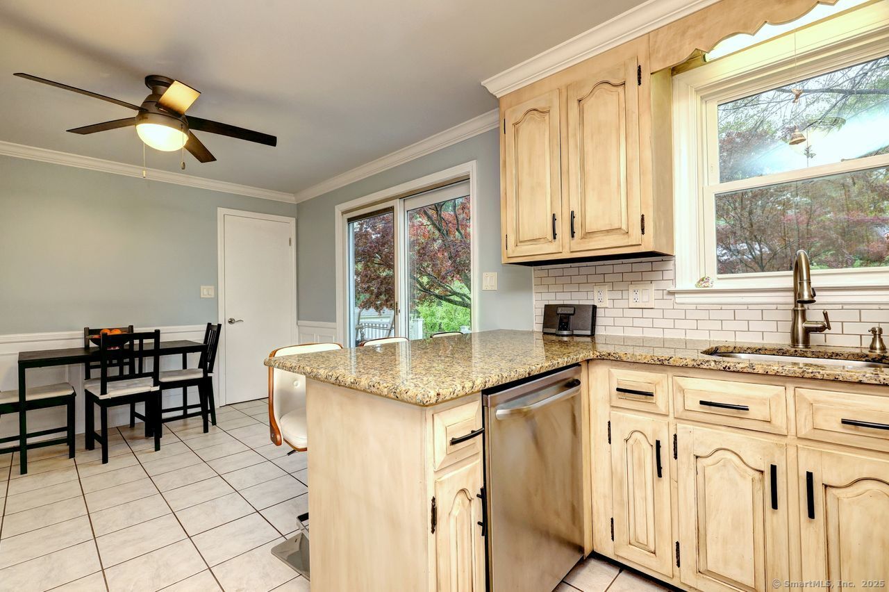 10 Wilshire Boulevard, Milford, Connecticut image 14