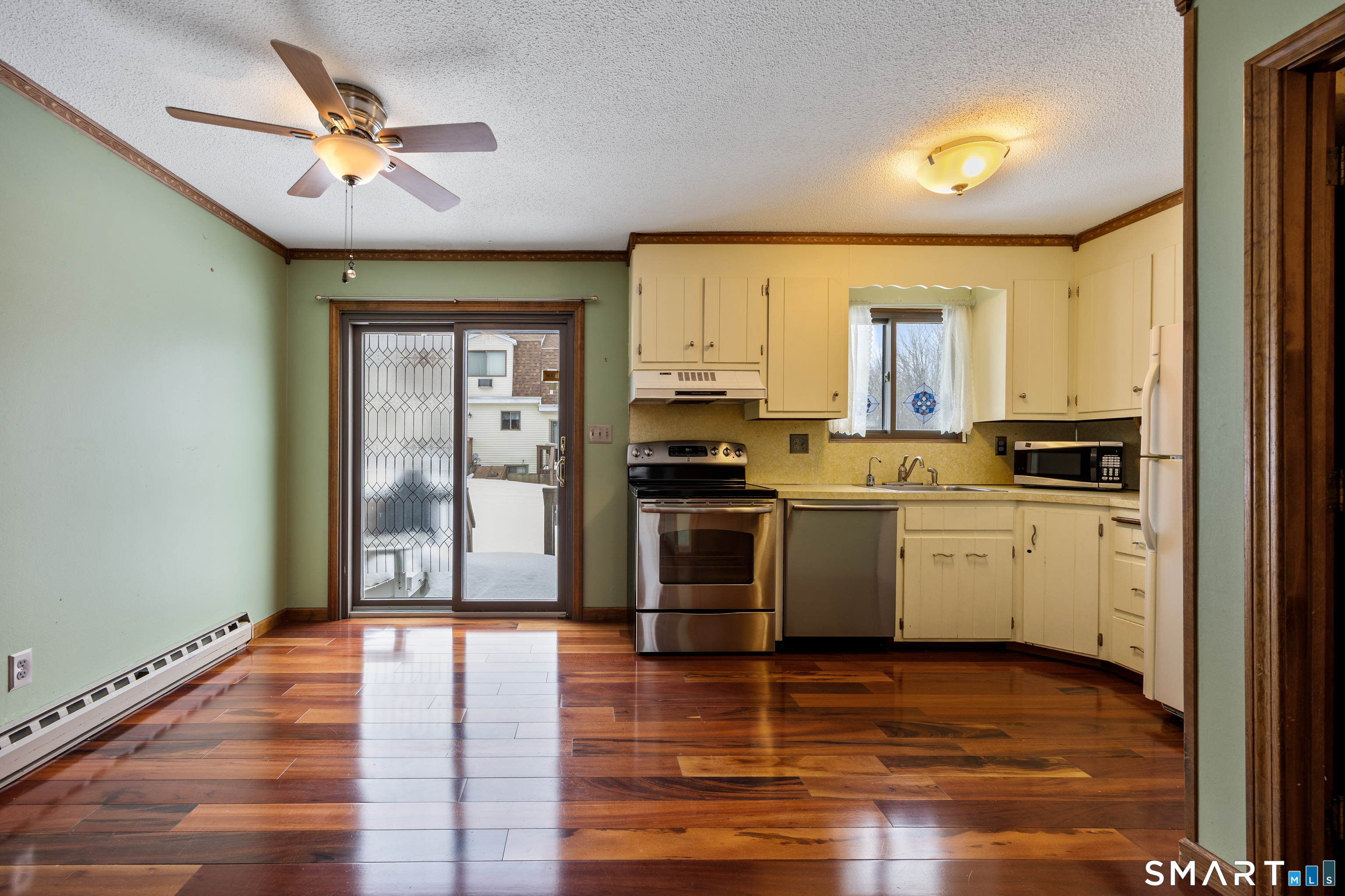 820 Matthews Street 19