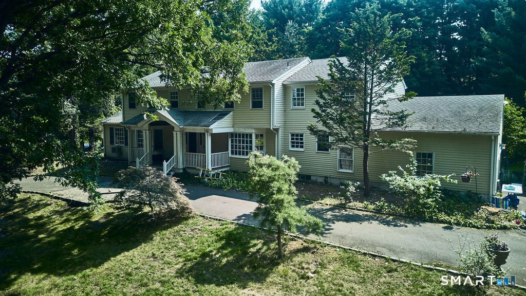4 Surrey Lane