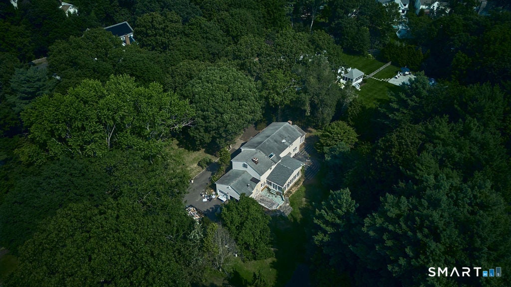 4 Surrey Lane