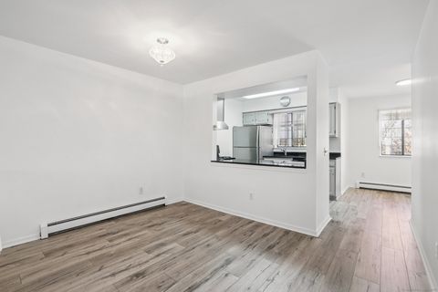 Tiny photo for 20 Andover Court #20, Brookfield, CT 06804 (MLS # 24135308)