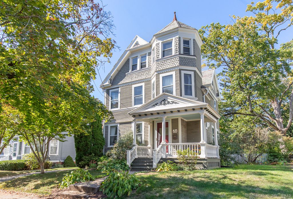 Photo of 218 Alden Avenue, New Haven, CT 06515 (MLS # 24128918)