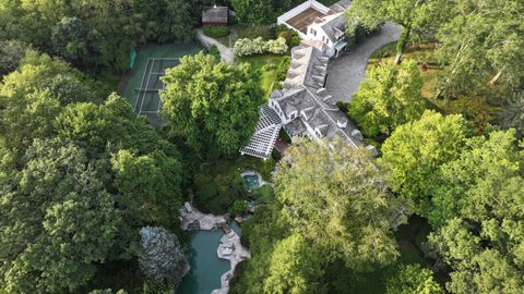 39 Louises Lane New Canaan CT 06840
