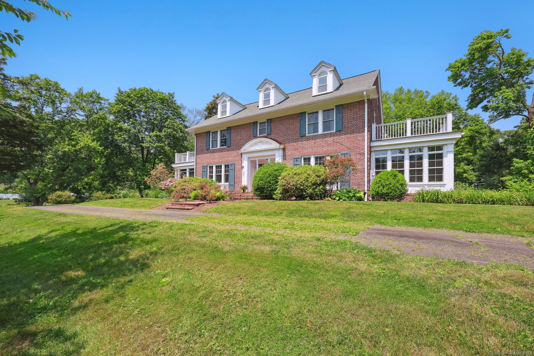 2200 Ridge Road