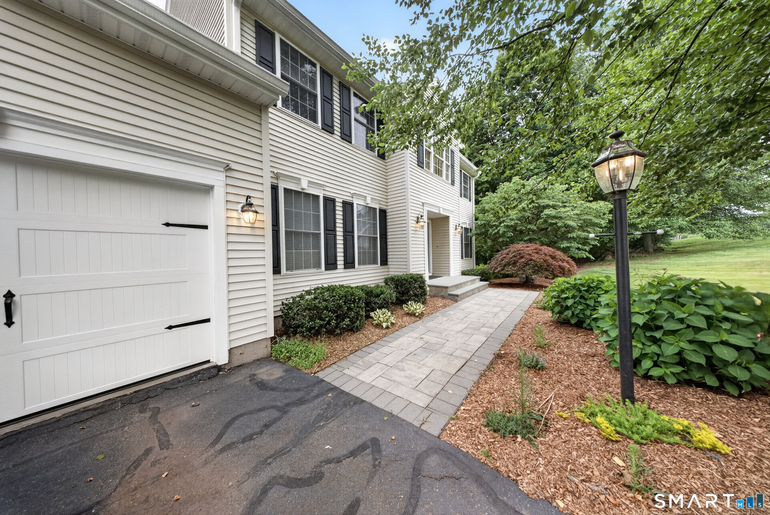 25 Winding Trail