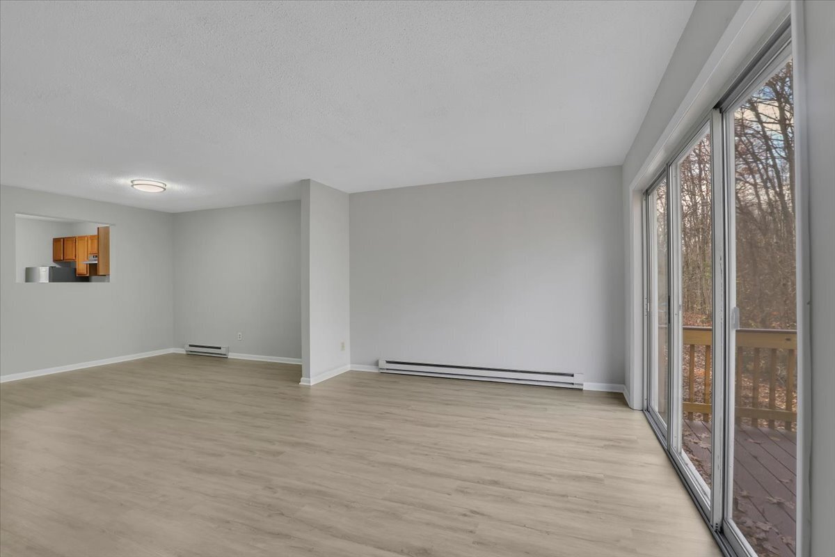 745 Merrow Road APT 102