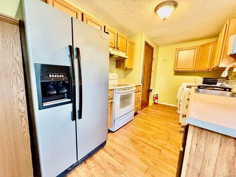 Tiny photo for 466 Middletown Avenue #APT 29, New Haven, CT 06513 (MLS # 24132765)