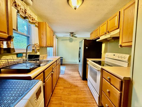 Tiny photo for 466 Middletown Avenue #APT 29, New Haven, CT 06513 (MLS # 24132765)