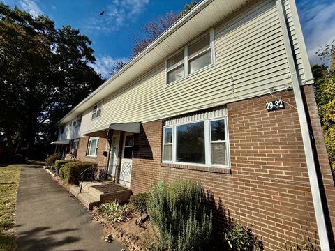 Tiny photo for 466 Middletown Avenue #APT 29, New Haven, CT 06513 (MLS # 24132765)