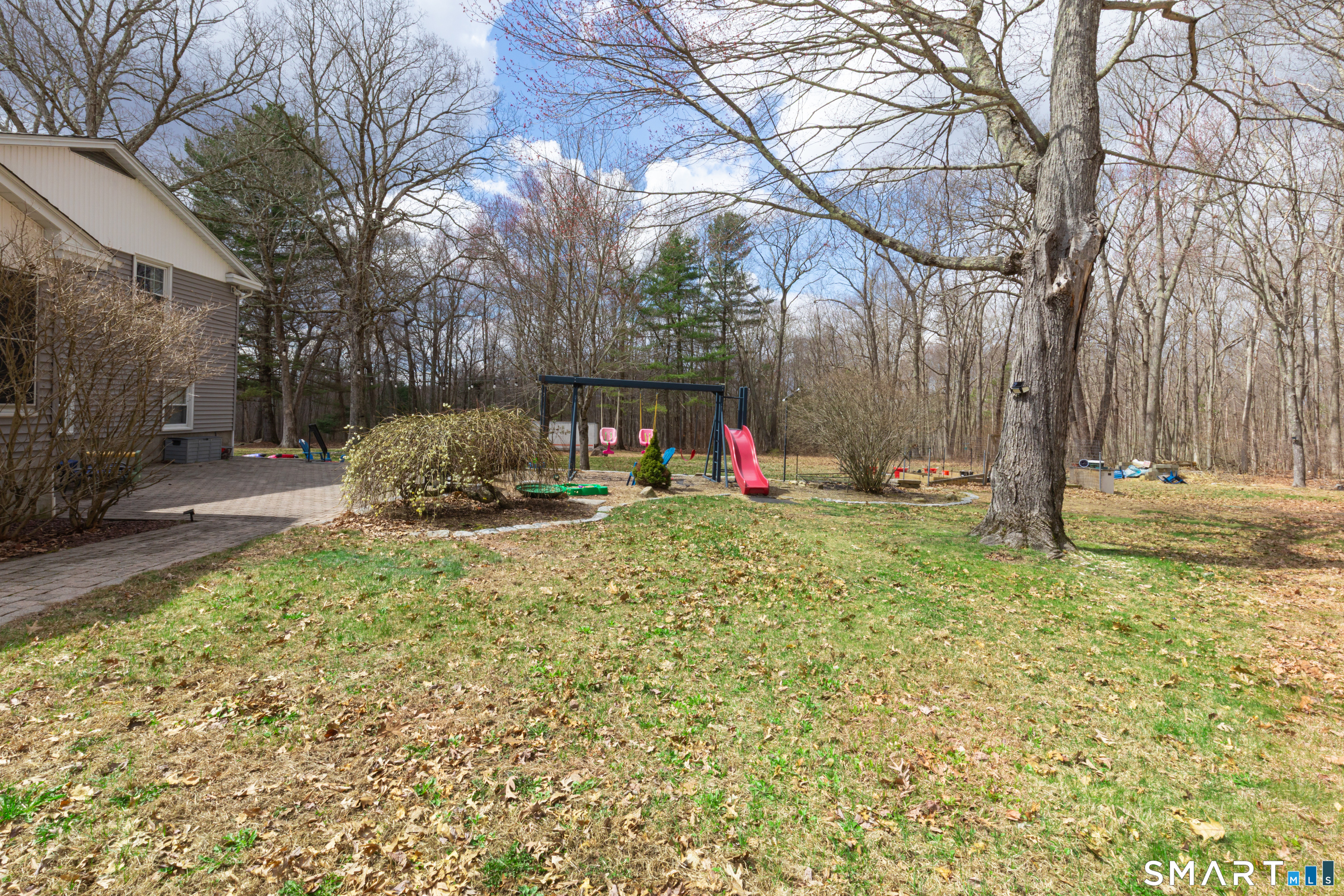 6 West Highland Road