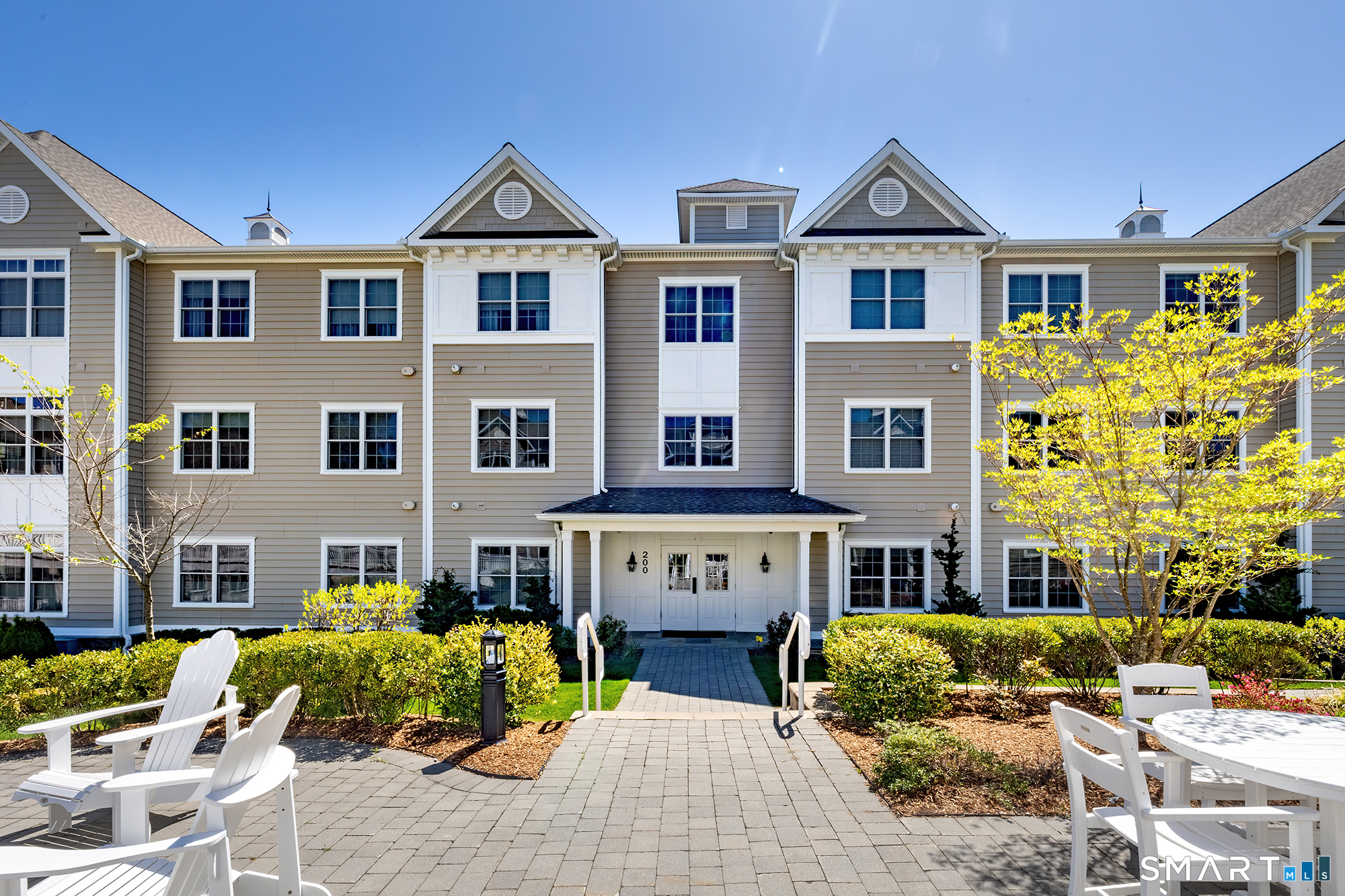 77 Sunset Lane 215