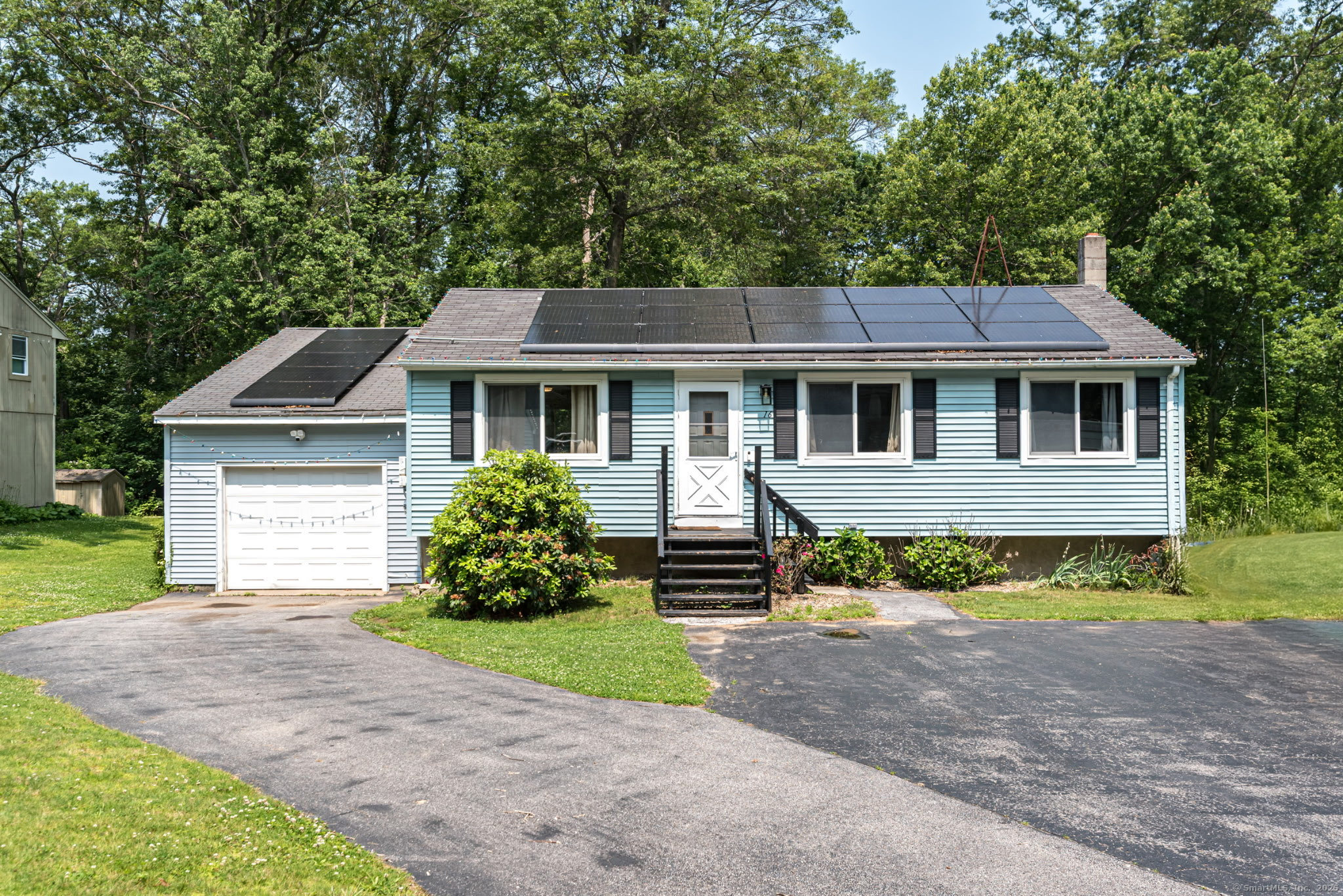 Property for Sale at Gem Drive, Windham, Connecticut - Bedrooms: 3 
Bathrooms: 1 
Rooms: 5  - $259,900