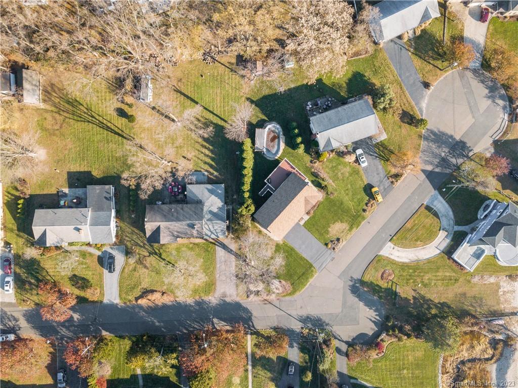 98 Soundview Drive