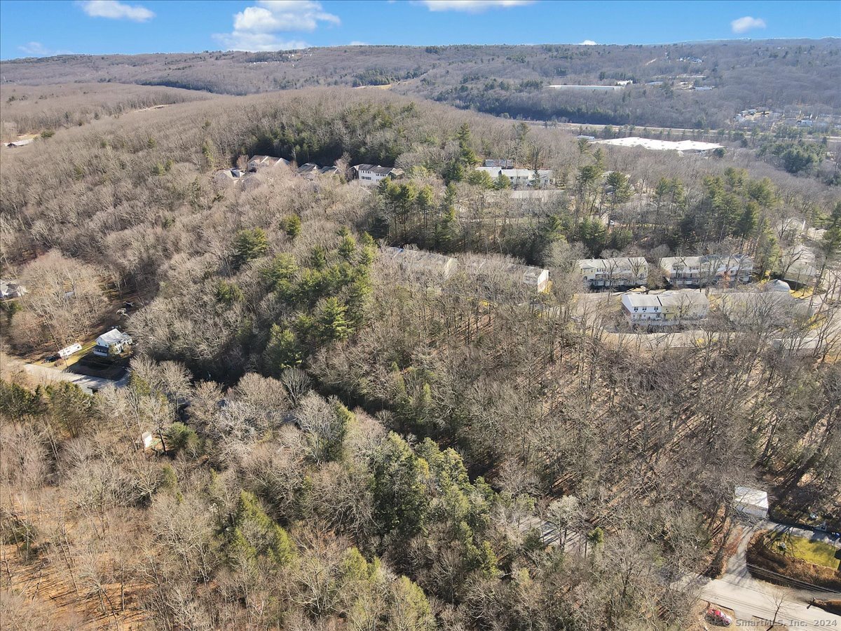 000 Newfield Road, Torrington, Connecticut image 7
