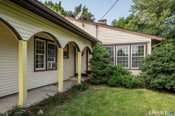 52 GREENHOUSE BLVD, WEST HARTFORD, CT 06110 - Image 39e39fbe9e3dbcfca7d5c7a9340de2be/3932869908