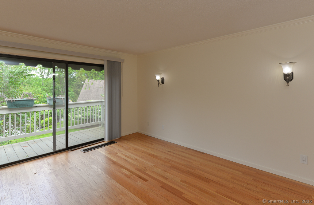 8 Heritage Village #D, Southbury, Connecticut image 4