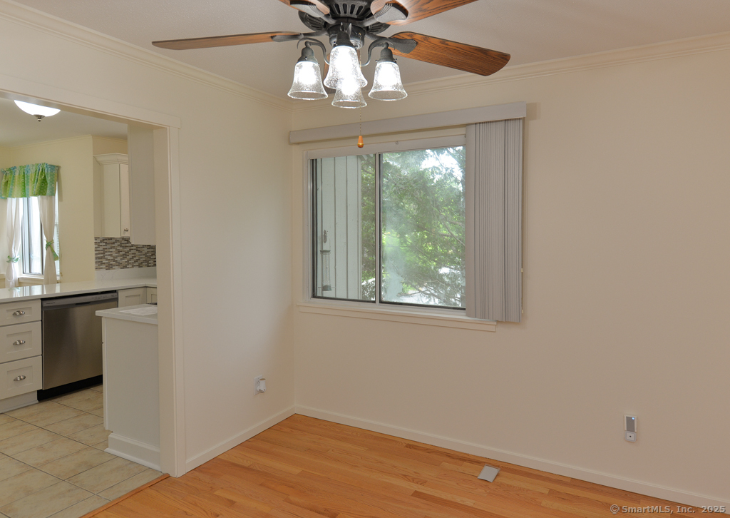 8 Heritage Village #D, Southbury, Connecticut image 5