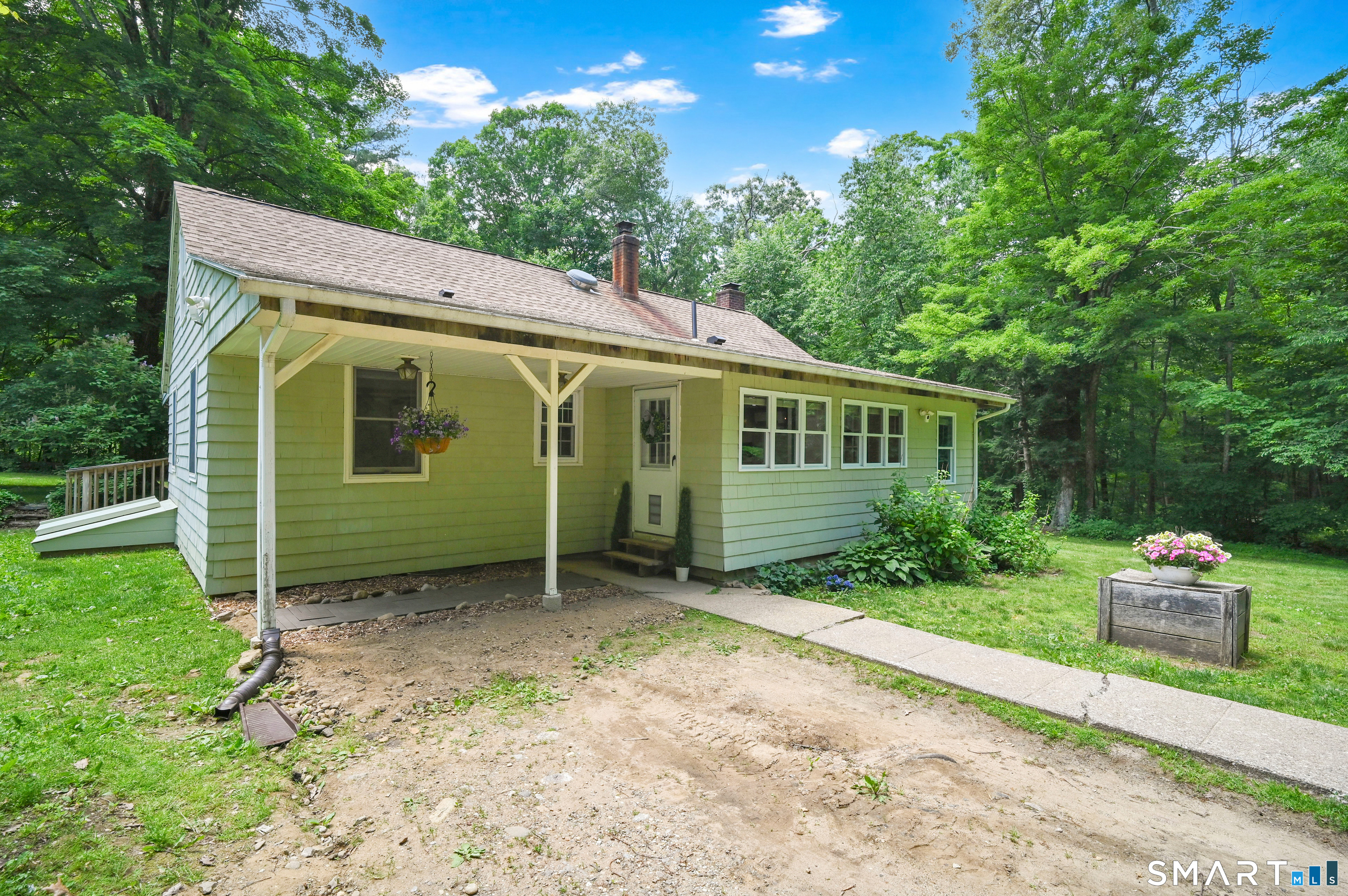 318 James Road