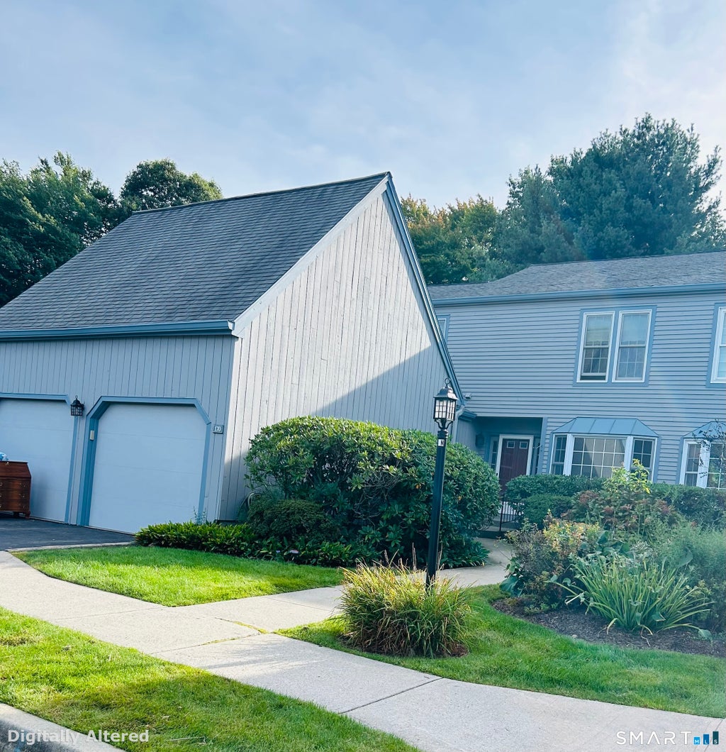 Photo of 170 Glengarry Road #170, Fairfield, CT 06825 (MLS # 24203912)