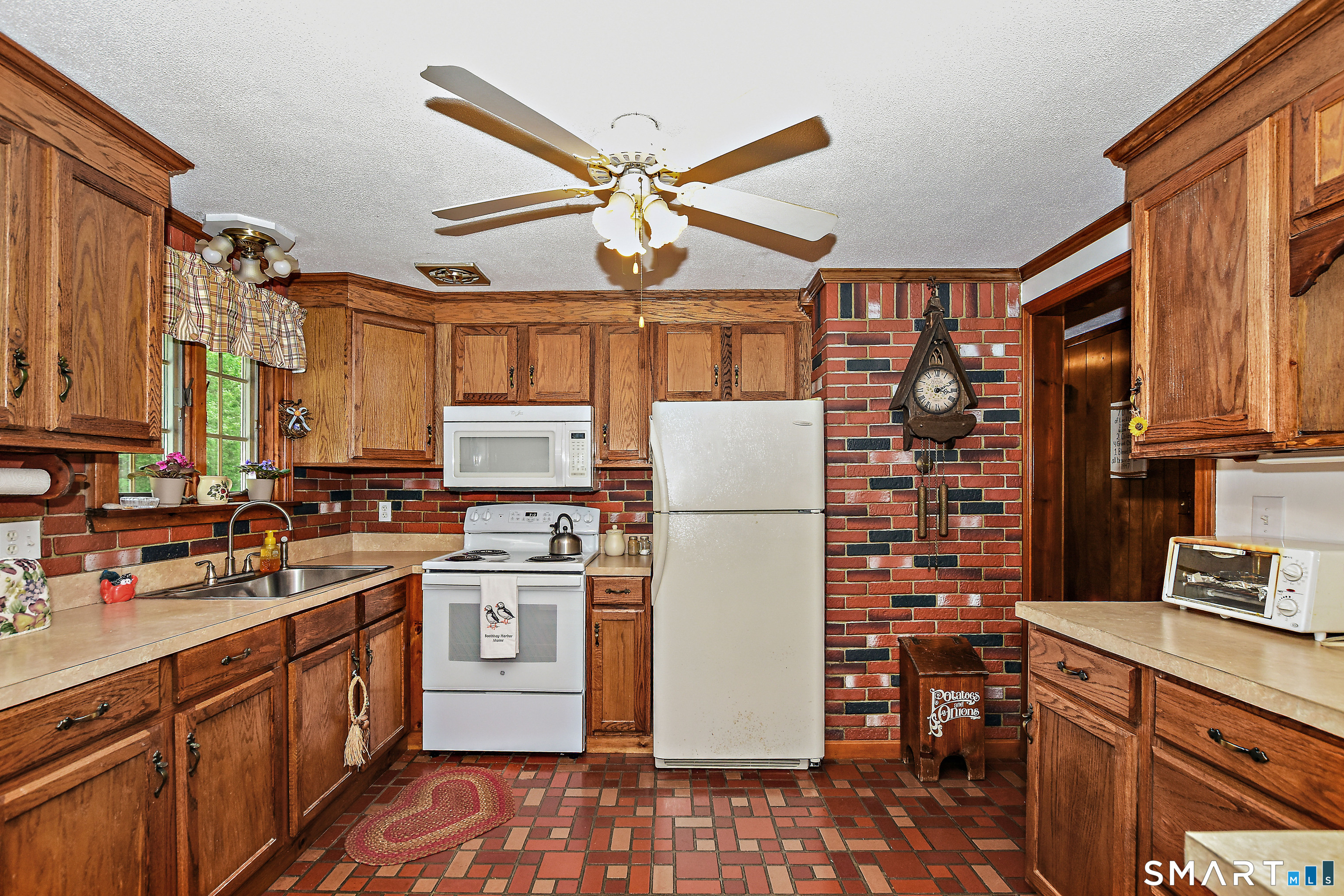 17 Plainview Drive