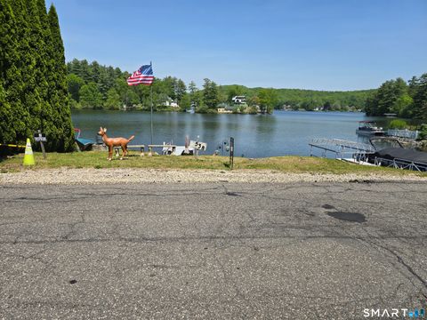 Photo of 535,538 W Wakefield Boulevard, Winchester, CT 06098 (MLS # 24037015)
