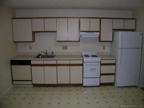 Tiny photo for 24 West Road #APT 28, Ellington, CT 06029 (MLS # 24134714)