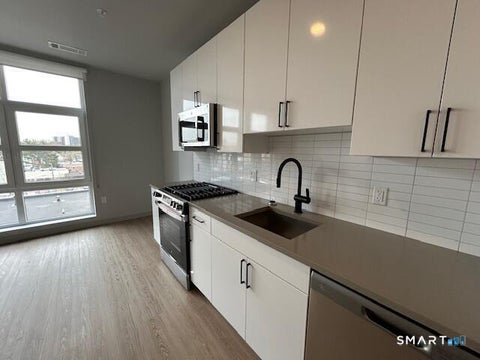 Photo of 711 Summer Street #625, Stamford, CT 06901 (MLS # 24205444)