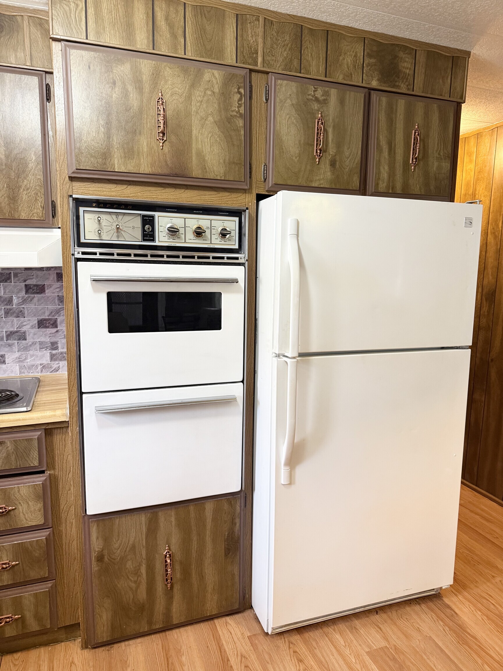 23 Thunderbird Drive