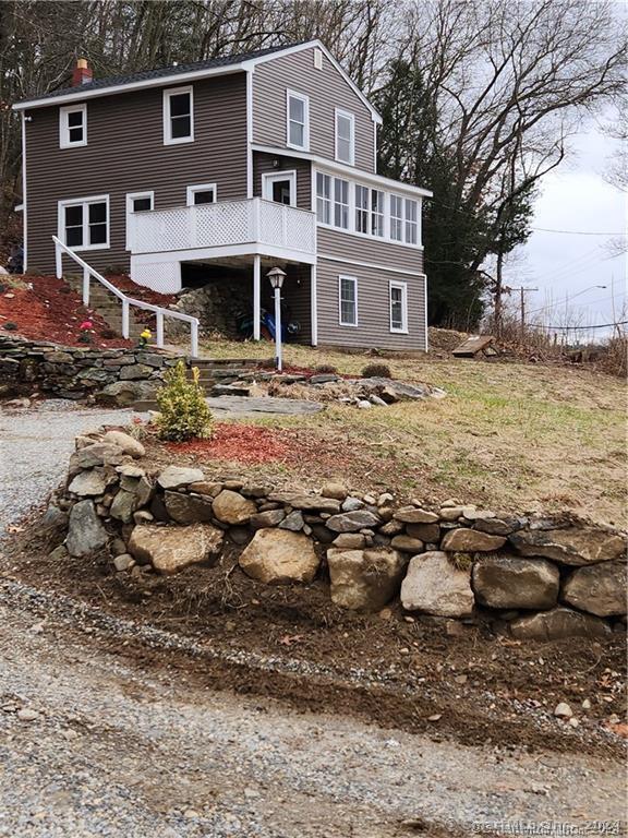 63 Route 32 Road, Franklin, Connecticut - 3 Bedrooms  
2 Bathrooms  
5 Rooms - 