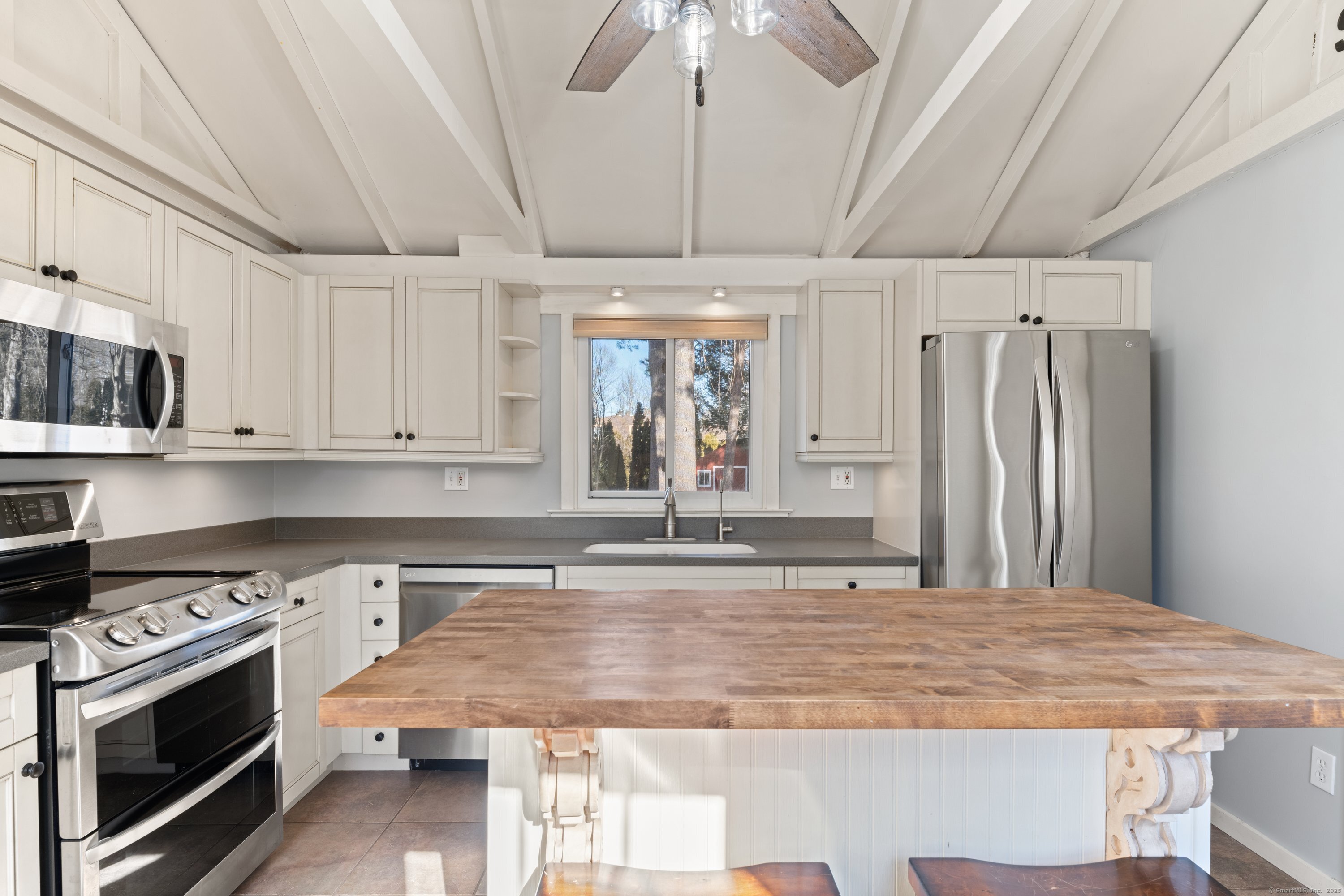 33 Coe Avenue, Meriden, Connecticut image 8
