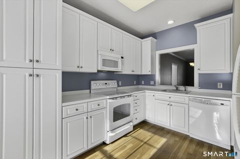 Tiny photo for 41 Grassy Hill Road #41, Farmington, CT 06032 (MLS # 24154220)