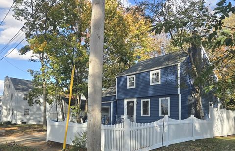 Photo of 33 Bank Street, Hamden, CT 06514 (MLS # 24135430)