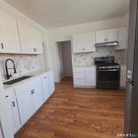 Tiny photo for 124 Geddes Terrace #Right, Waterbury, CT 06708 (MLS # 24167324)