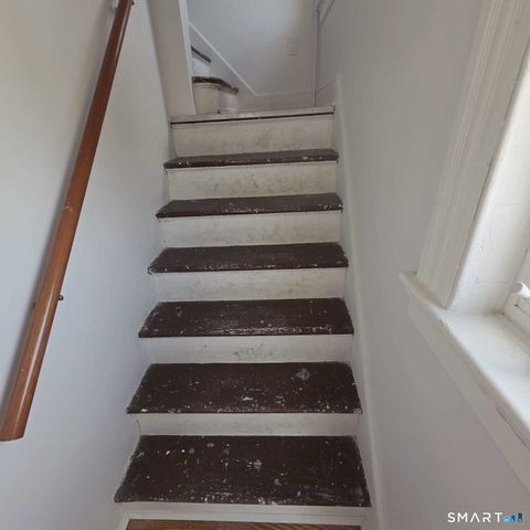 Tiny photo for 124 Geddes Terrace #Right, Waterbury, CT 06708 (MLS # 24167324)