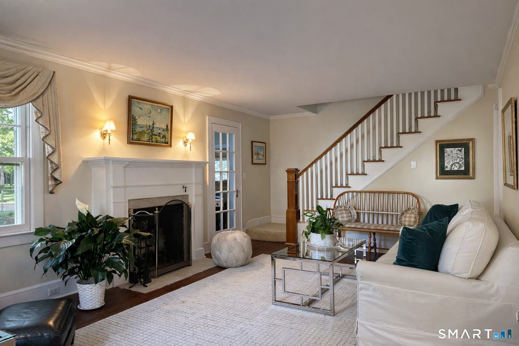 Photo of 12 Ludlow Manor, Norwalk, CT 06855 (MLS # 24178560)