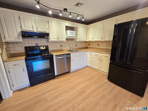 Tiny photo for 54 N Mountain Road #302, New Britain, CT 06053 (MLS # 24207164)