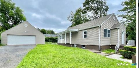 Photo of 95 B Warner Street, Hamden, CT 06514 (MLS # 24191271)