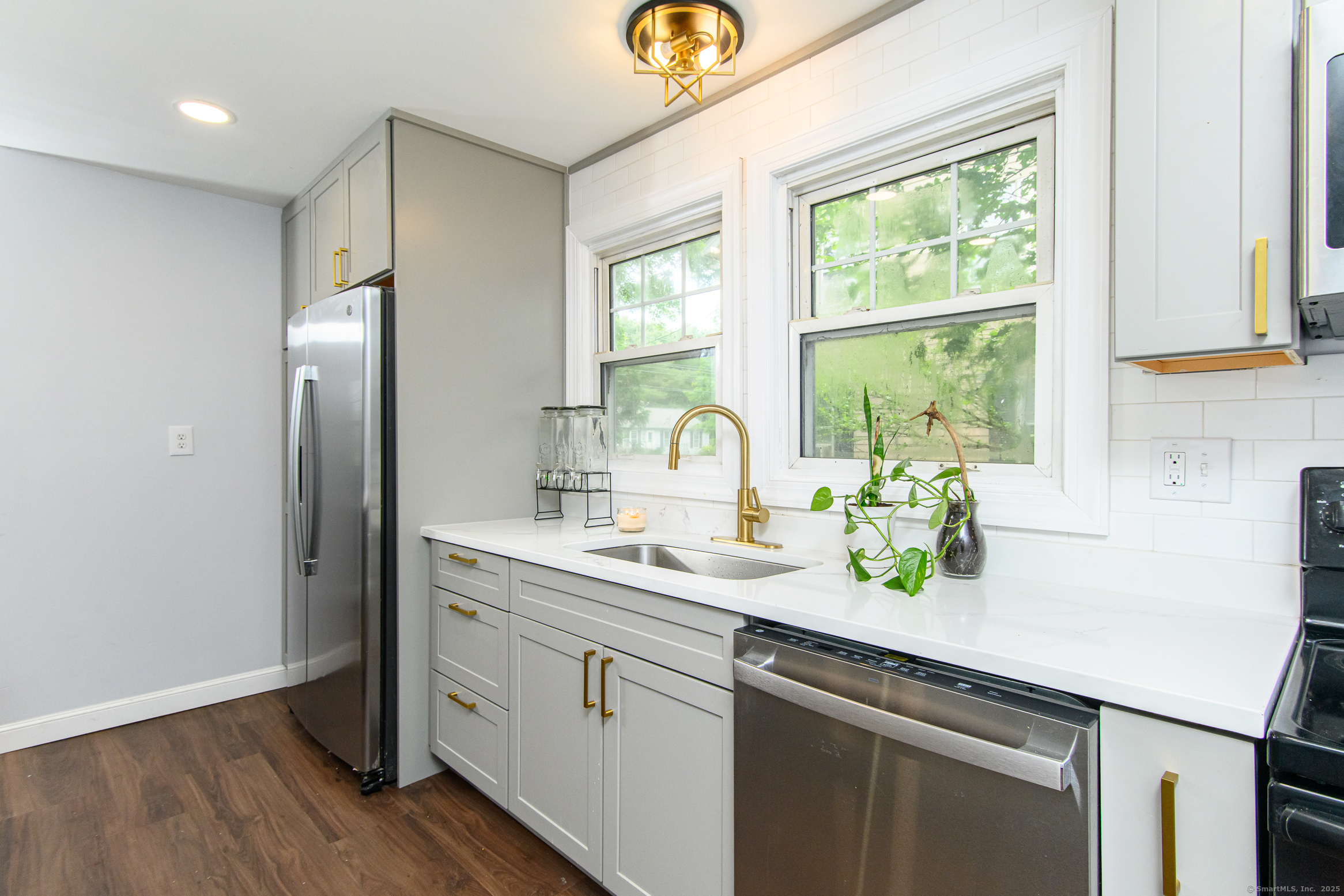 Killingly, Connecticut 06241, United States, 3 Bedrooms Bedrooms, ,2 BathroomsBathrooms,Residential,Active,149135