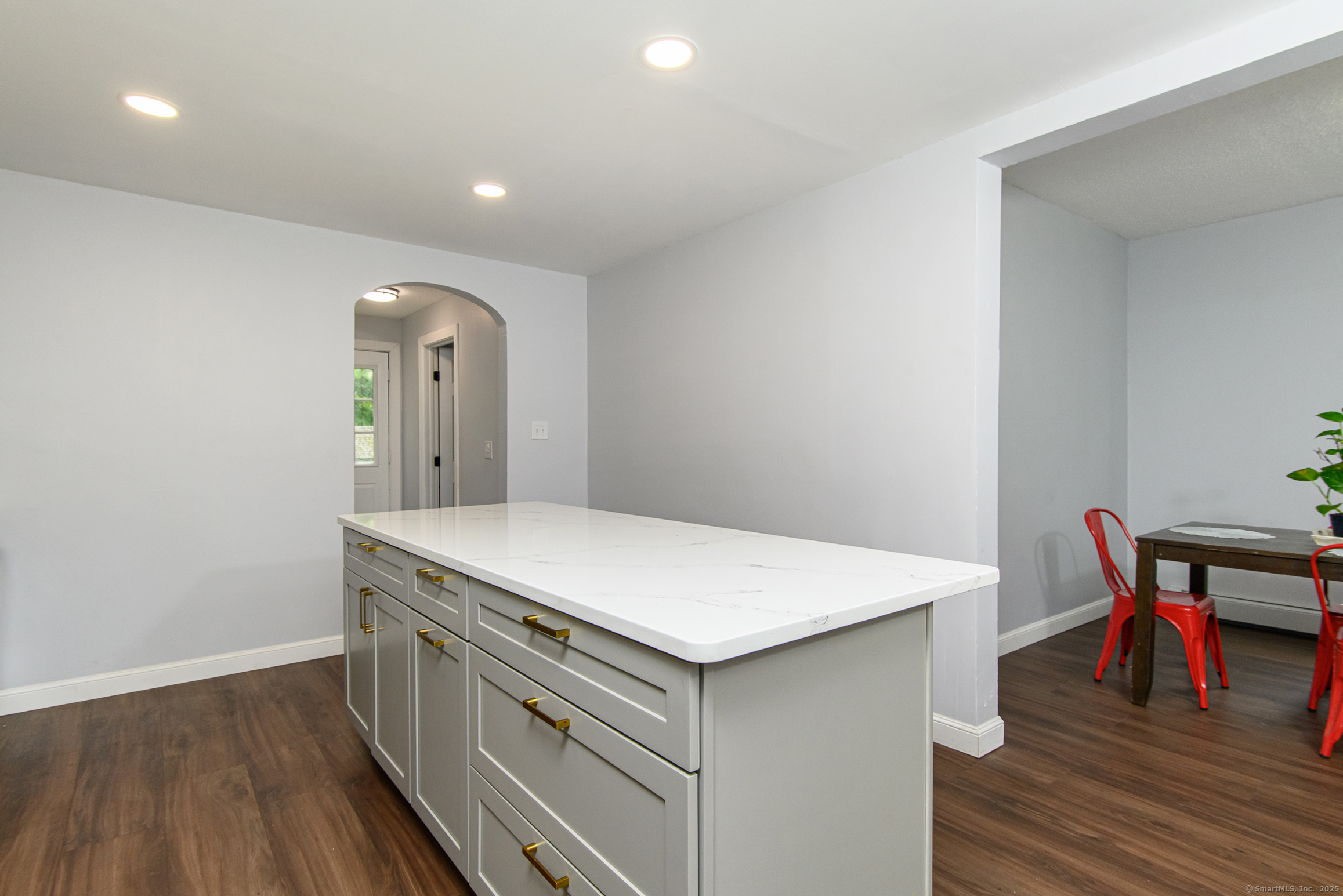 Killingly, Connecticut 06241, United States, 3 Bedrooms Bedrooms, ,2 BathroomsBathrooms,Residential,Active,149135