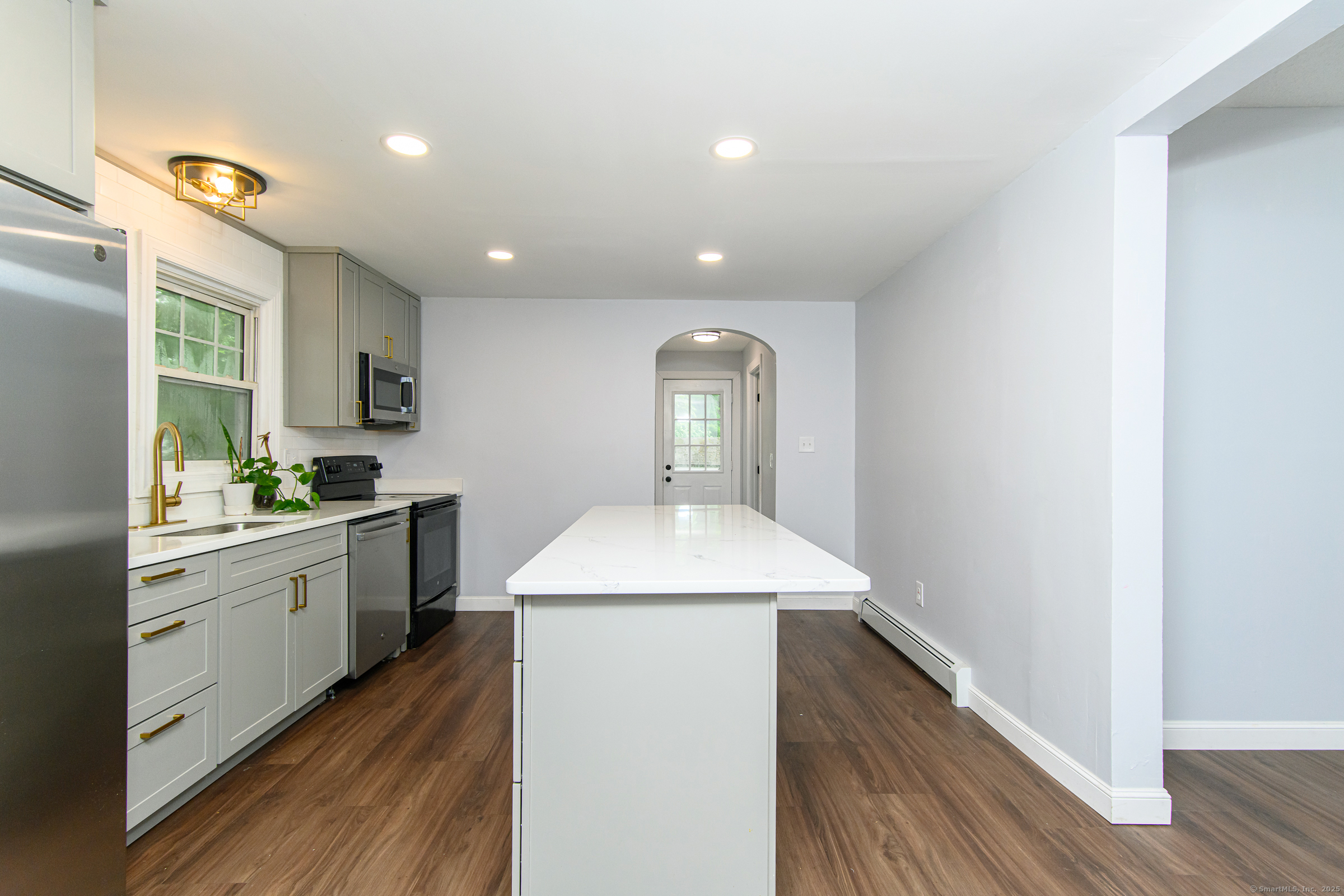 Killingly, Connecticut 06241, United States, 3 Bedrooms Bedrooms, ,2 BathroomsBathrooms,Residential,Active,149135