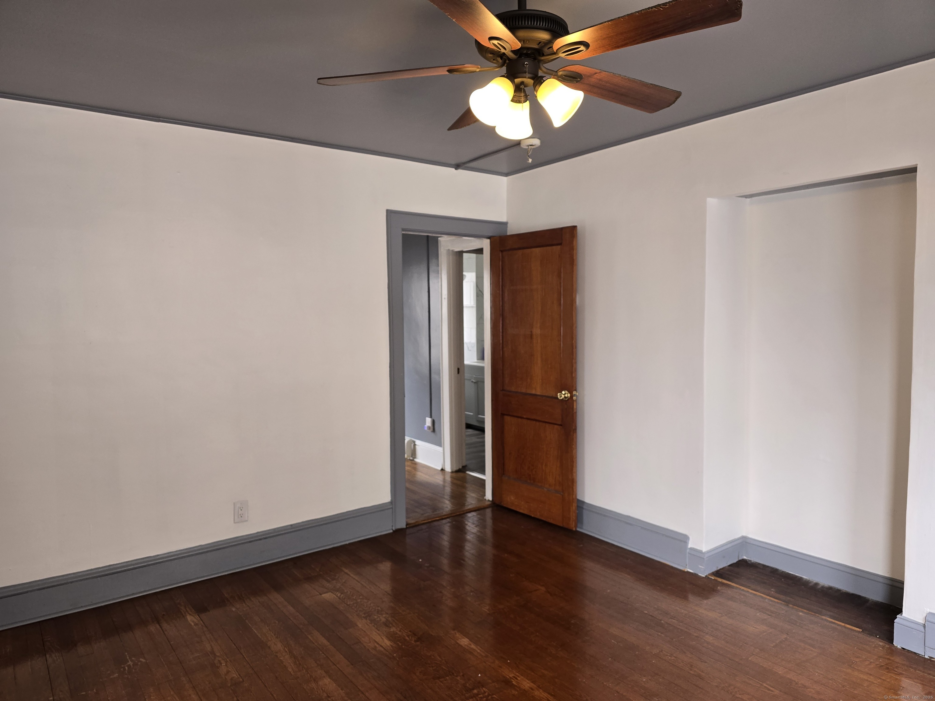 Hartford, Connecticut 06114, United States, 6 Bedrooms Bedrooms, ,3 BathroomsBathrooms,Residential,Active,106372