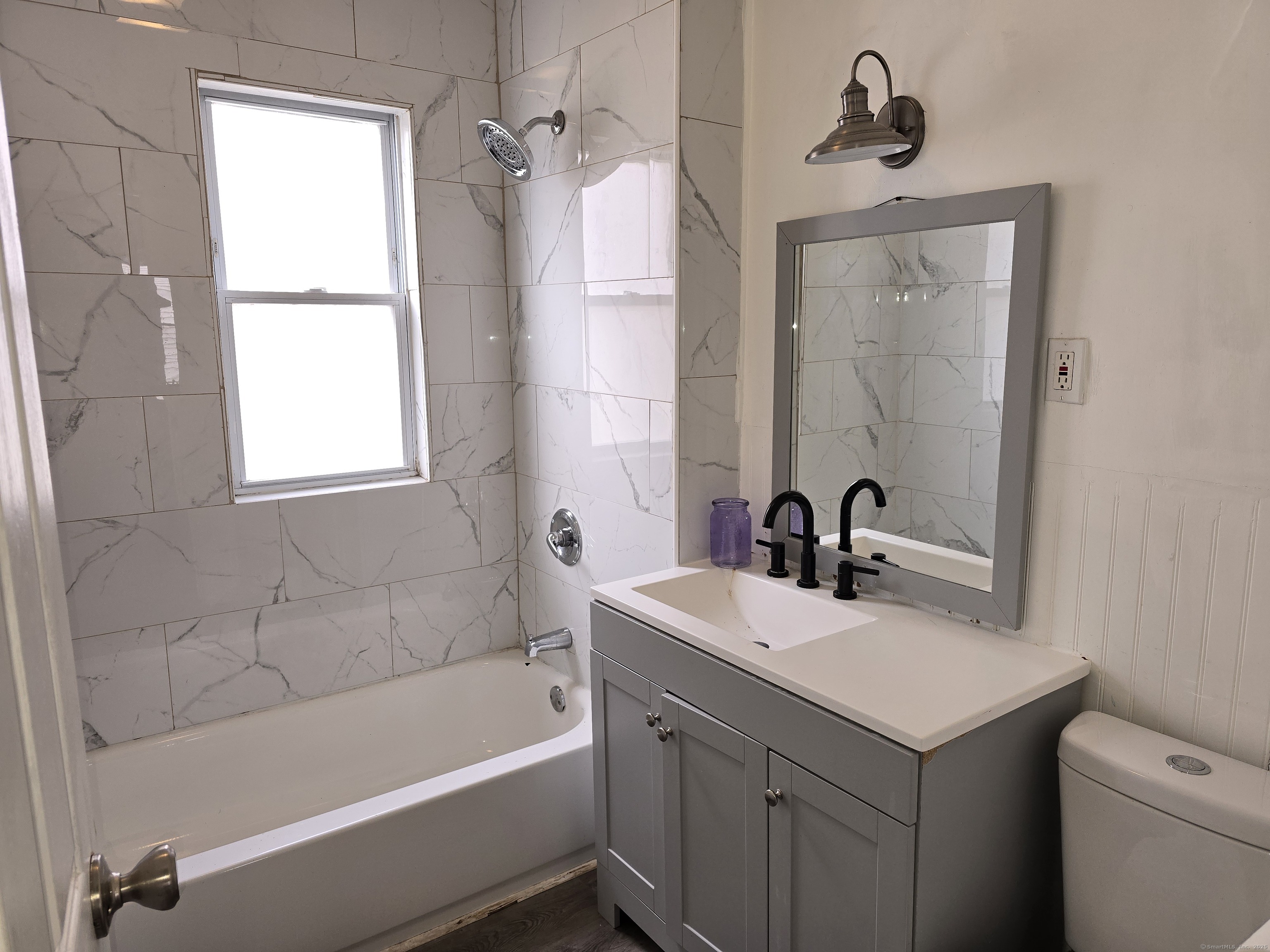 Hartford, Connecticut 06114, United States, 6 Bedrooms Bedrooms, ,3 BathroomsBathrooms,Residential,Active,106372