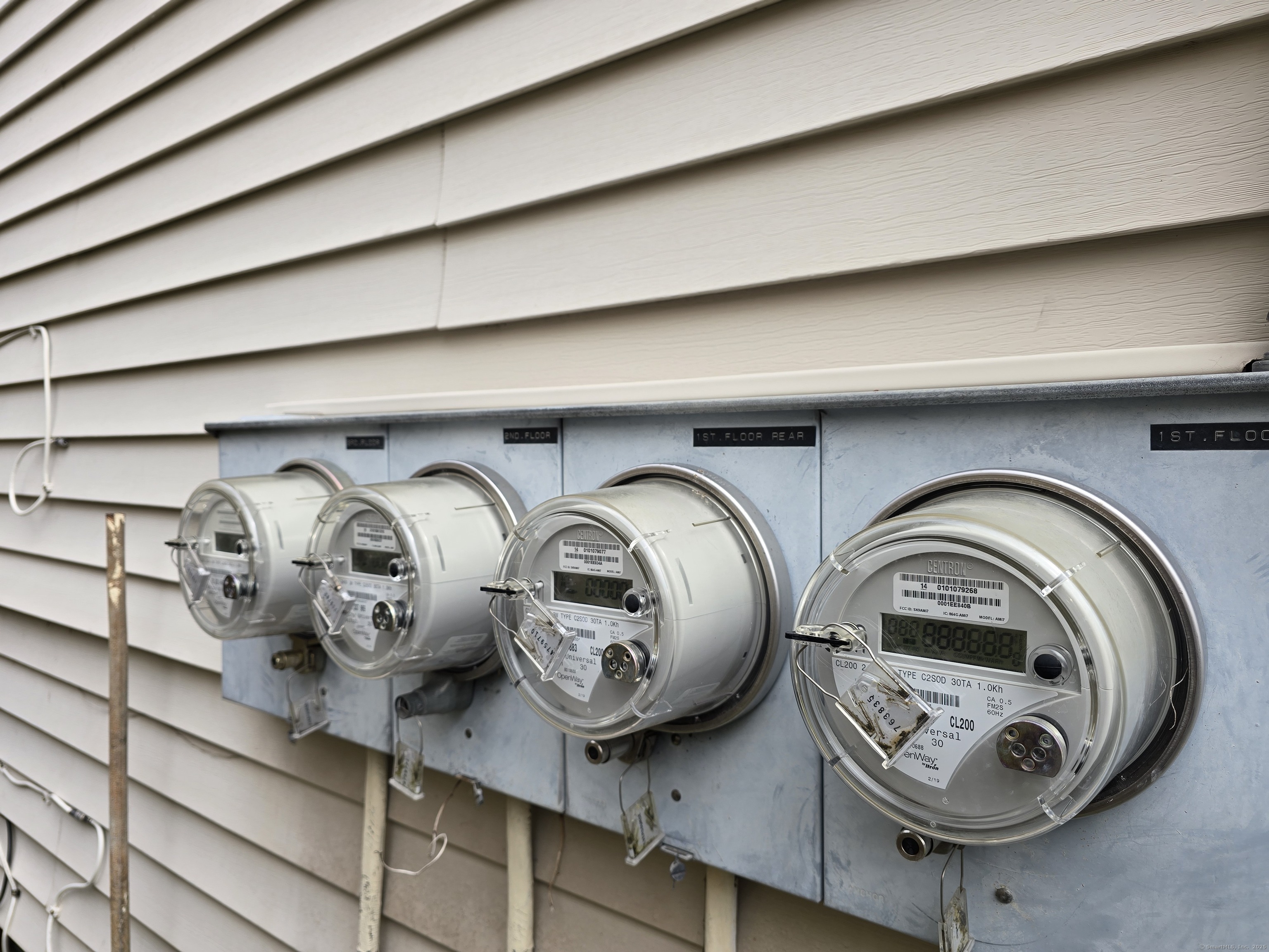 Hartford, Connecticut 06114, United States, 6 Bedrooms Bedrooms, ,3 BathroomsBathrooms,Residential,Active,106372