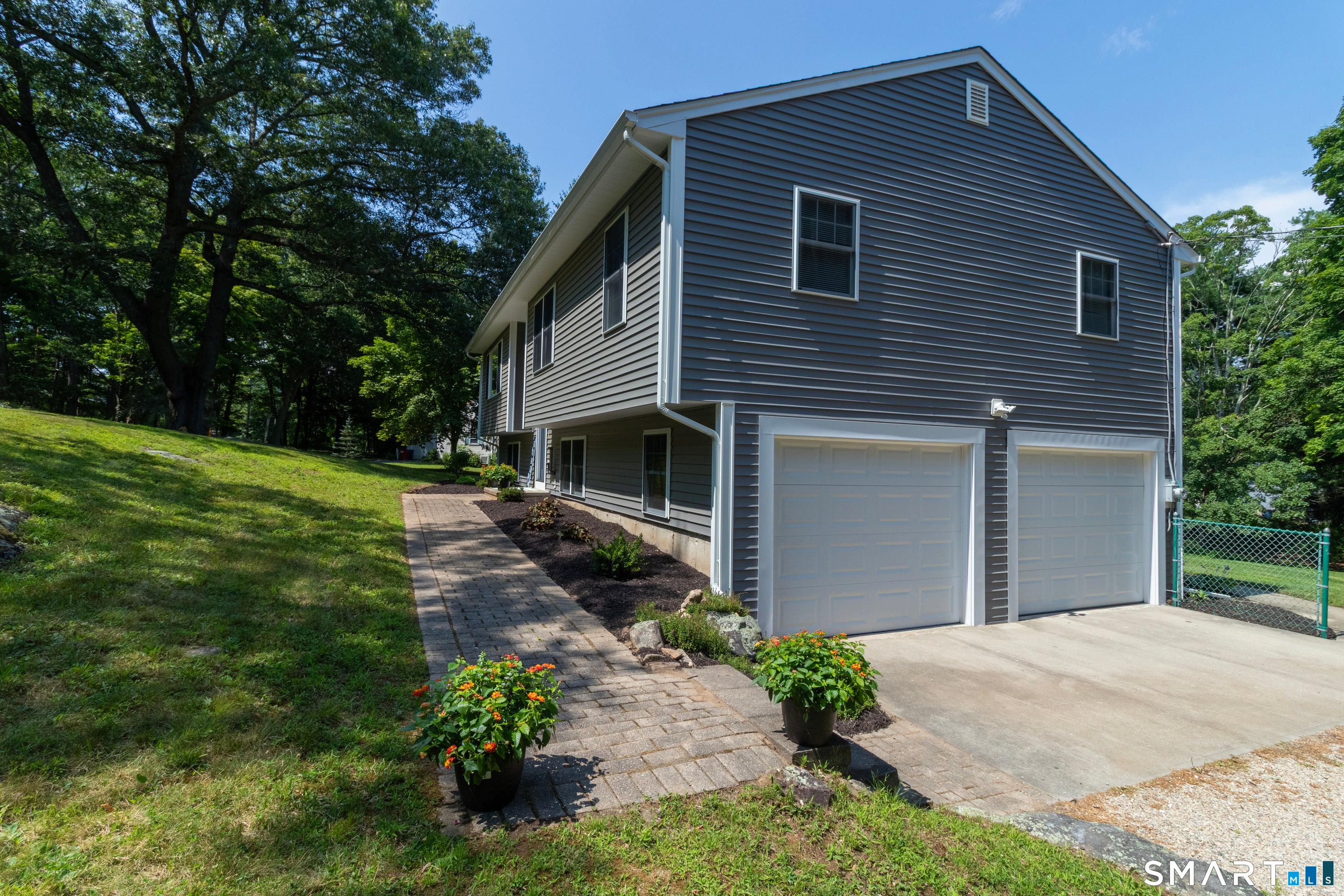 831 Nut Plains Road