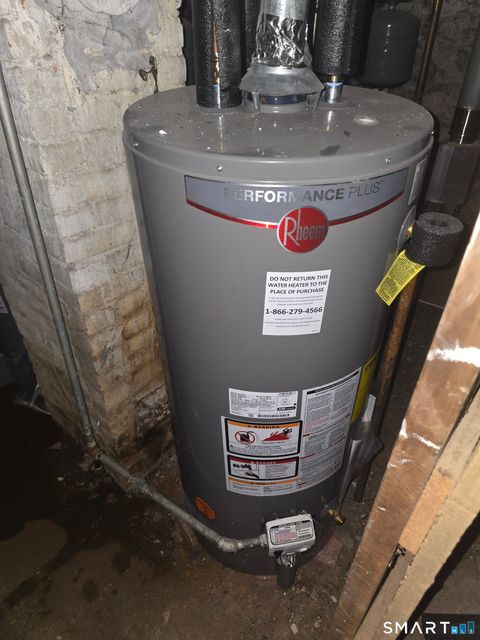 Tiny photo for 108 Dewitt Street, New Haven, CT 06519 (MLS # 24156166)