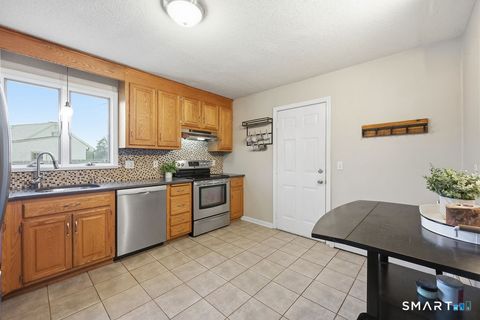 Tiny photo for 121 Grandview Street, Manchester, CT 06040 (MLS # 24147557)