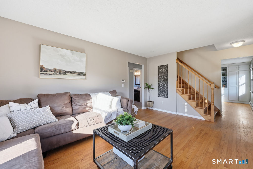 121 Grandview Street