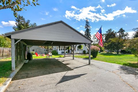 A home in New Hartford