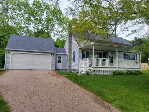 35 Cedar Drive North Stonington CT 06359